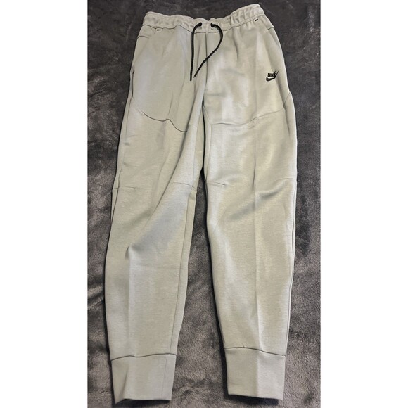 Medium Nike Tech Fleece Pants Joggers Sweatpants Mica Green CU4495-330 Men - Picture 2 of 9